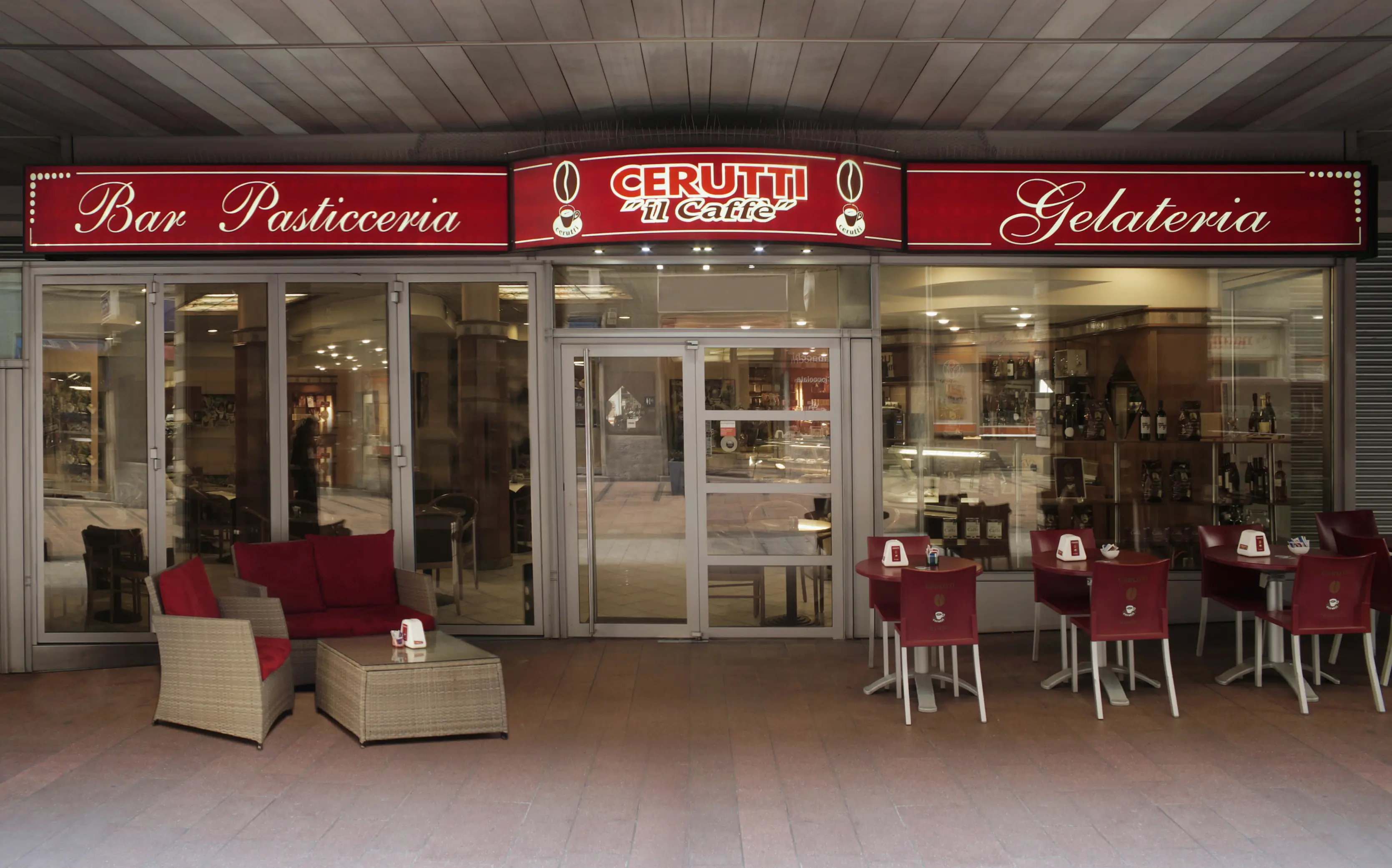 Bars und Snackbars Cerutti "Il Caffè"